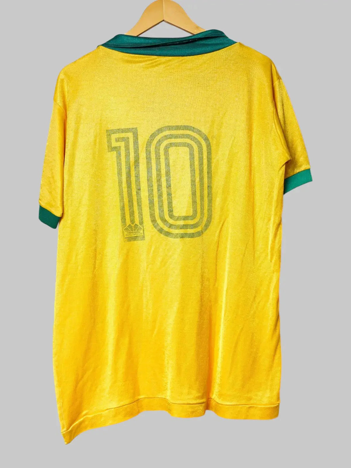 Brazil 1980's Dias Sports Shirt #10 (M)