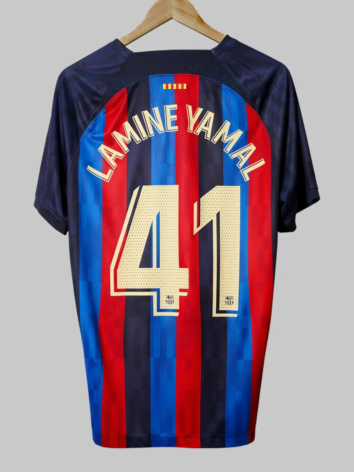 FC Barcelona Home Shirt 2022/23 Lamine Yamal #41 (L)