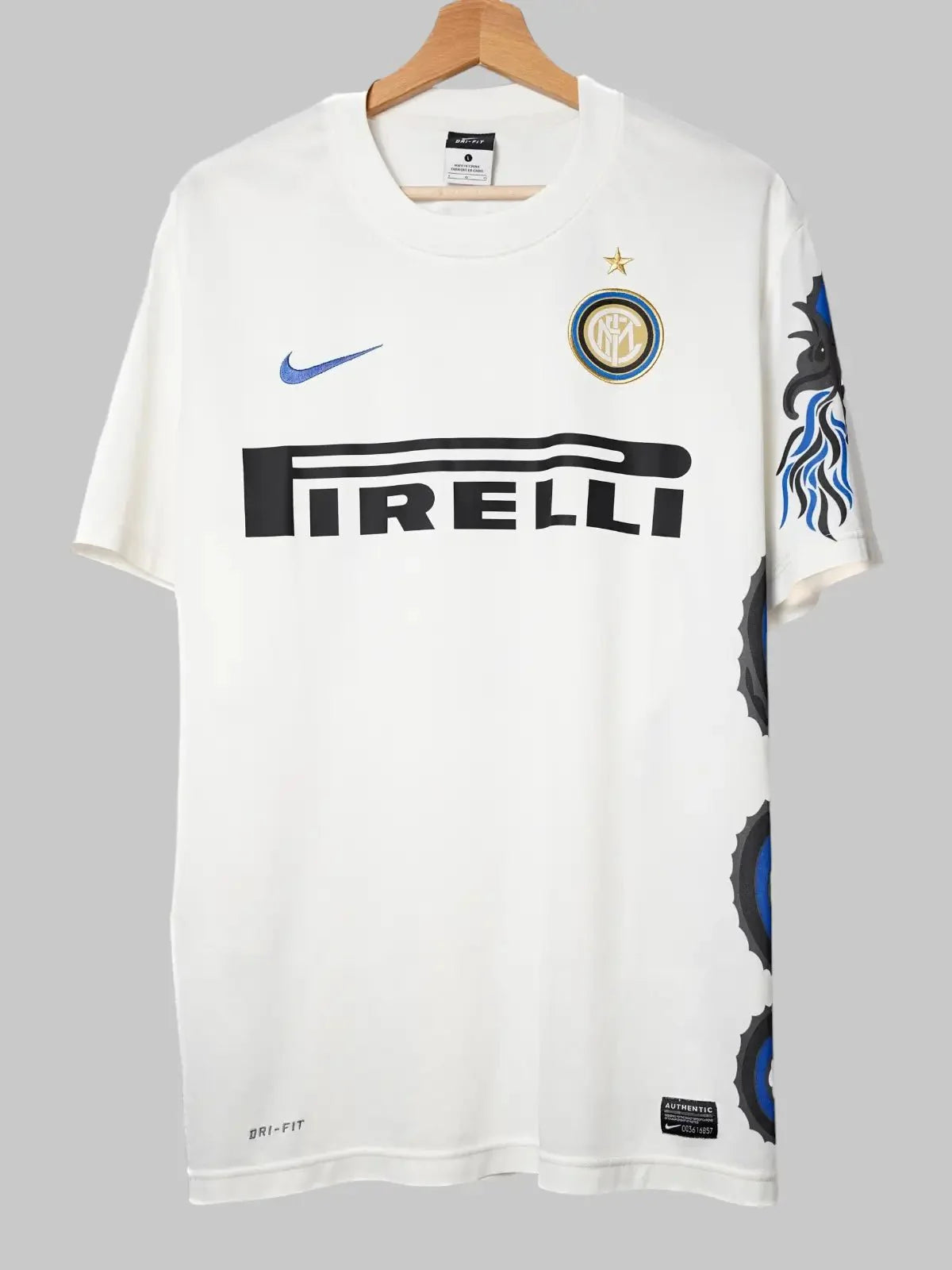 Inter Milan Away Shirt 2010/11 Sneijder #10 (L)
