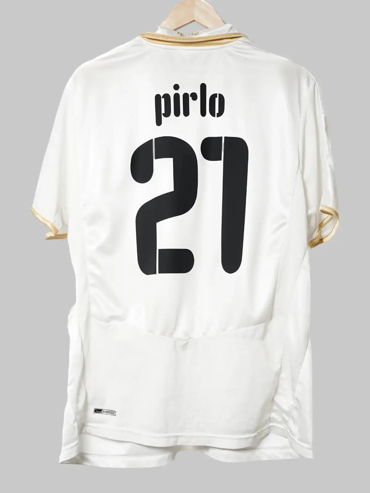 Italy Away Shirt 2008/10 Pirlo #21 (XL)