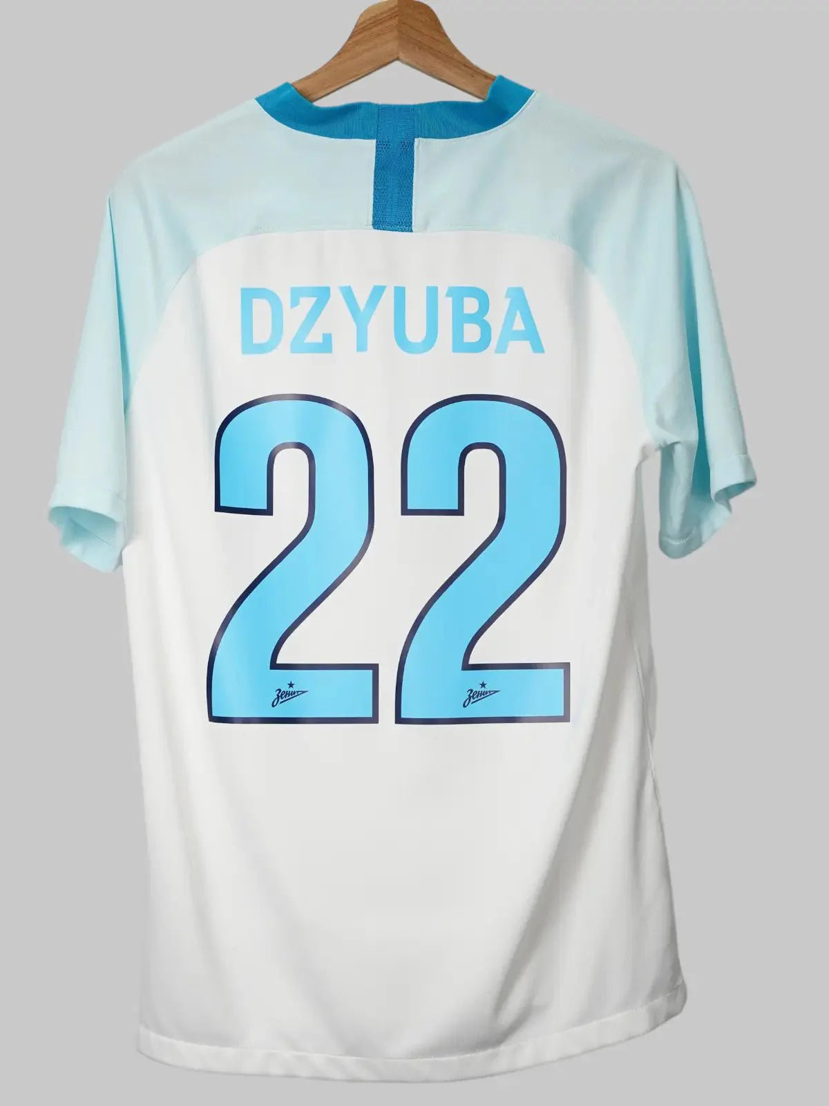 Zenit St Petersburg Away Shirt 2018/19 Dzyuba #22 (S)