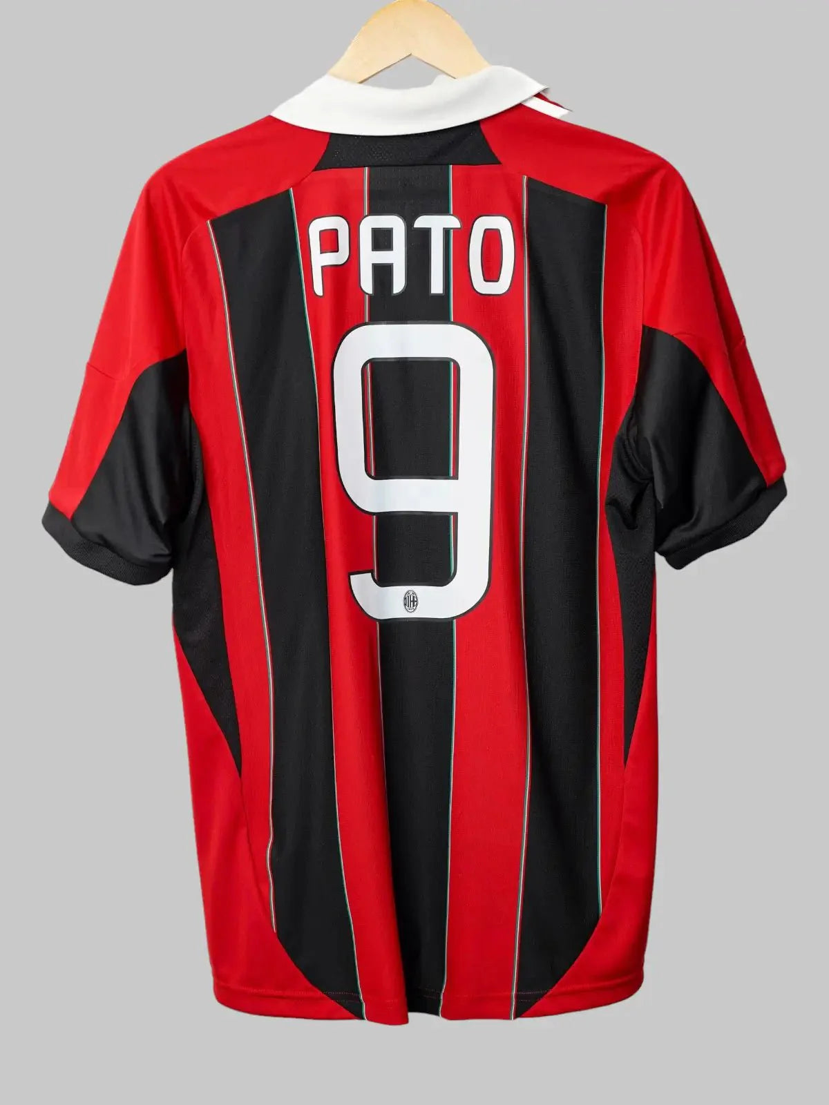 AC Milan Home Shirt 2012/13 Pato #9 (L)
