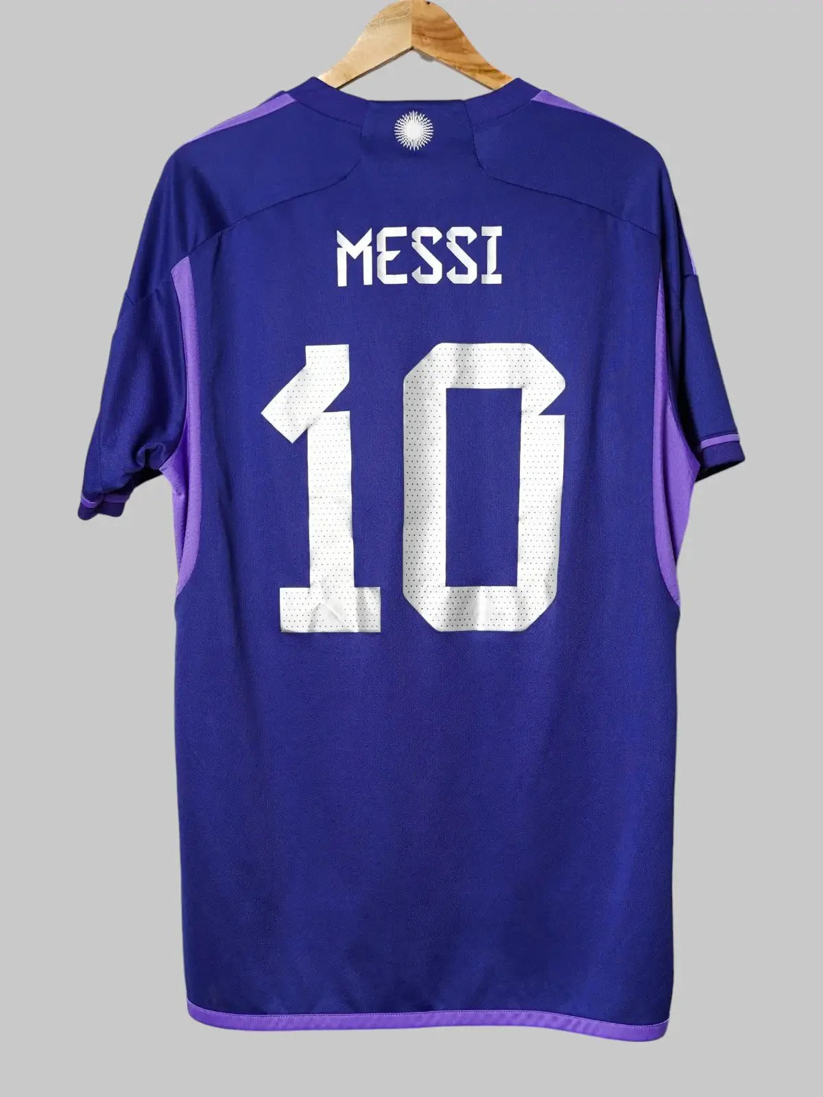 Argentina Away Shirt 2022/23 Messi #10 (XL)