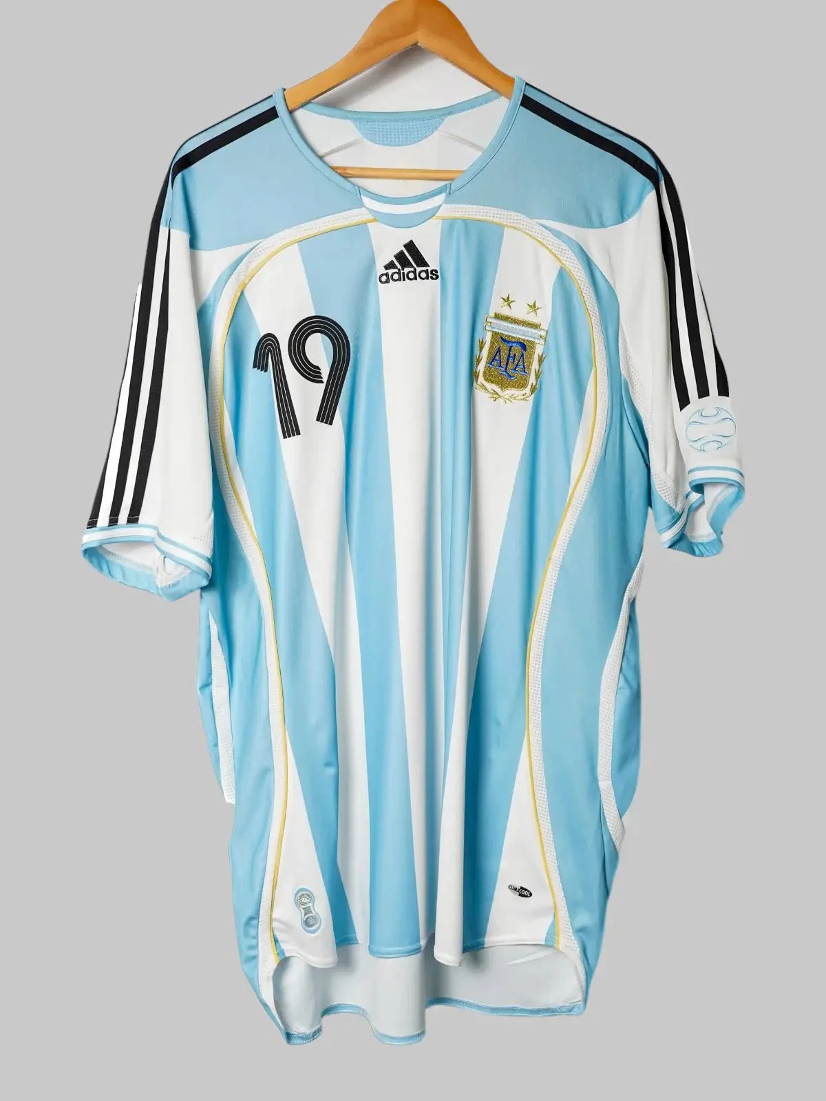 Argentina Home Shirt 2006/7 Messi #19 (XL)