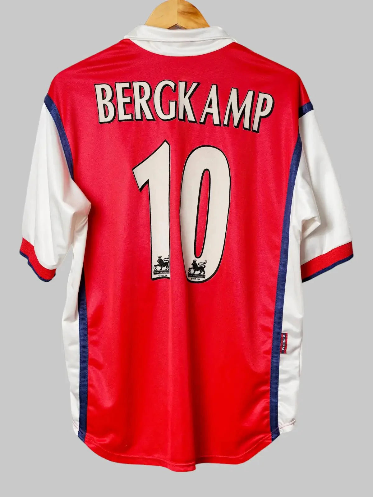 Arsenal Home Shirt 1998/99 Bergkamp #10 (M)