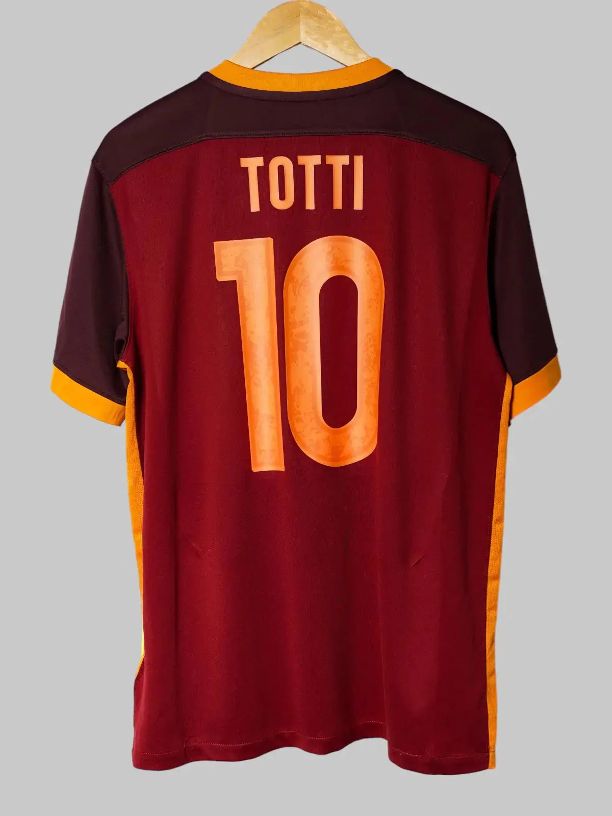 AS Roma Home Shirt 2015/16 Totti #10 (L)