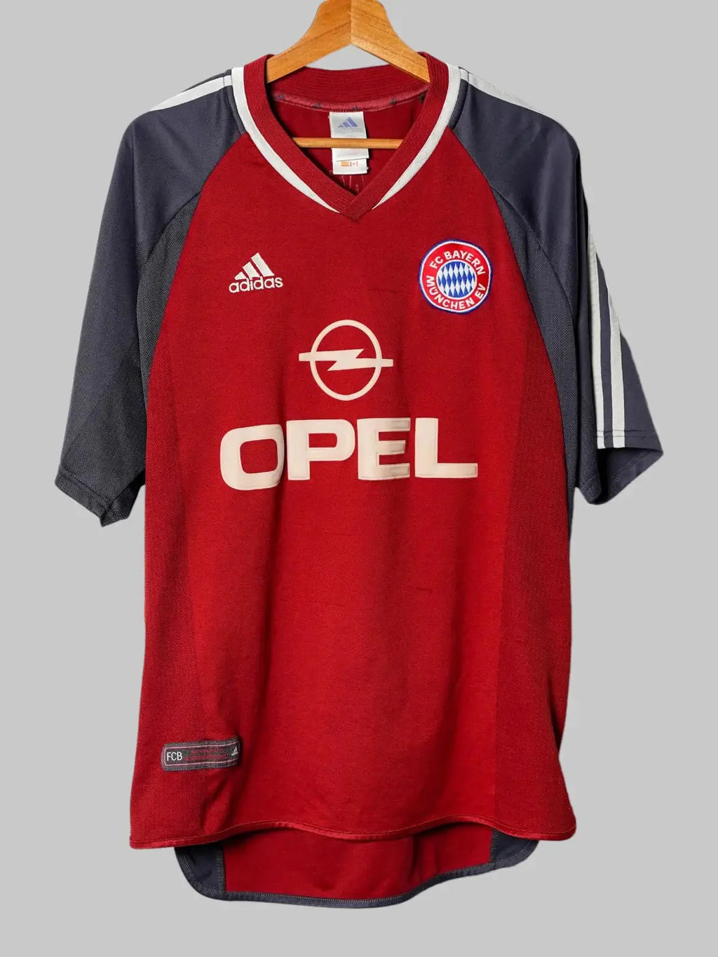 Bayern Munich Home Shirt 2001/03 (L)