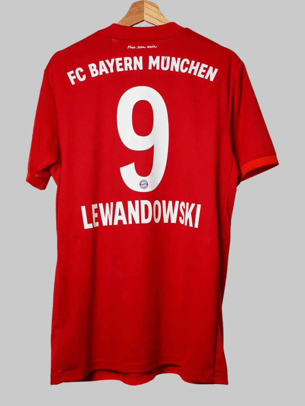 Bayern Munich Home Shirt 2019/20 Lewandowski #9 (L)