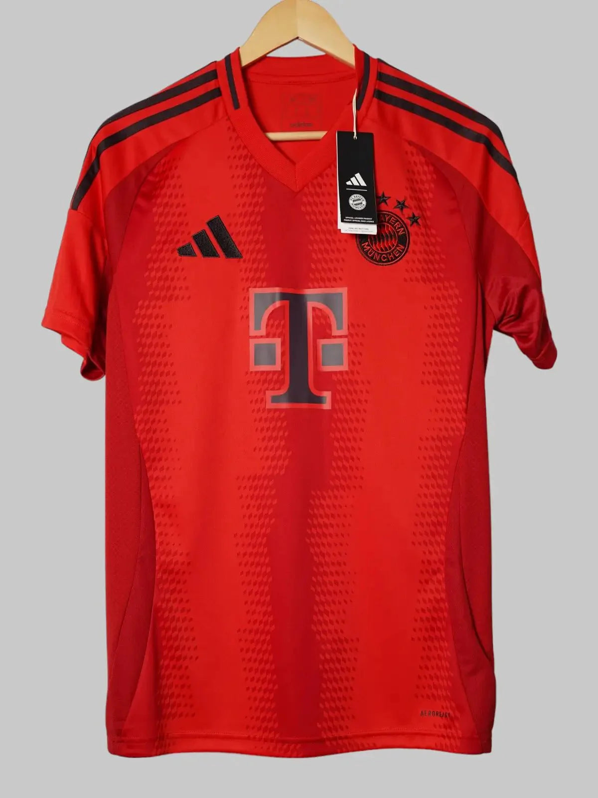 Bayern Munich Home Shirt 2024/25 Musiala #42 BNWT (M)