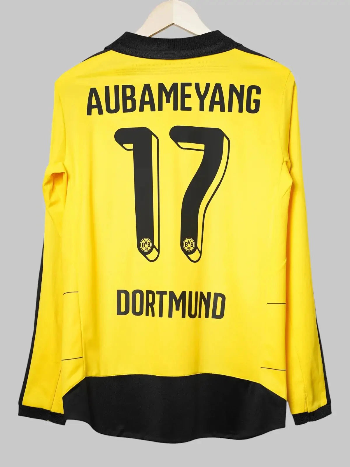 Borussia Dortmund Home Shirt 2015/16 L/S Aubameyang #17 (S)