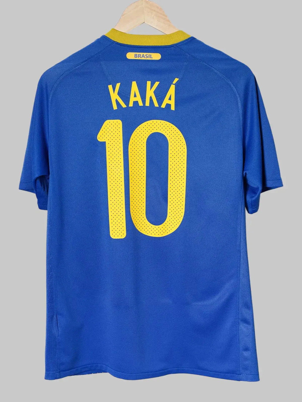 Brazil Away Shirt 2010/11 Kaka #10 (M)