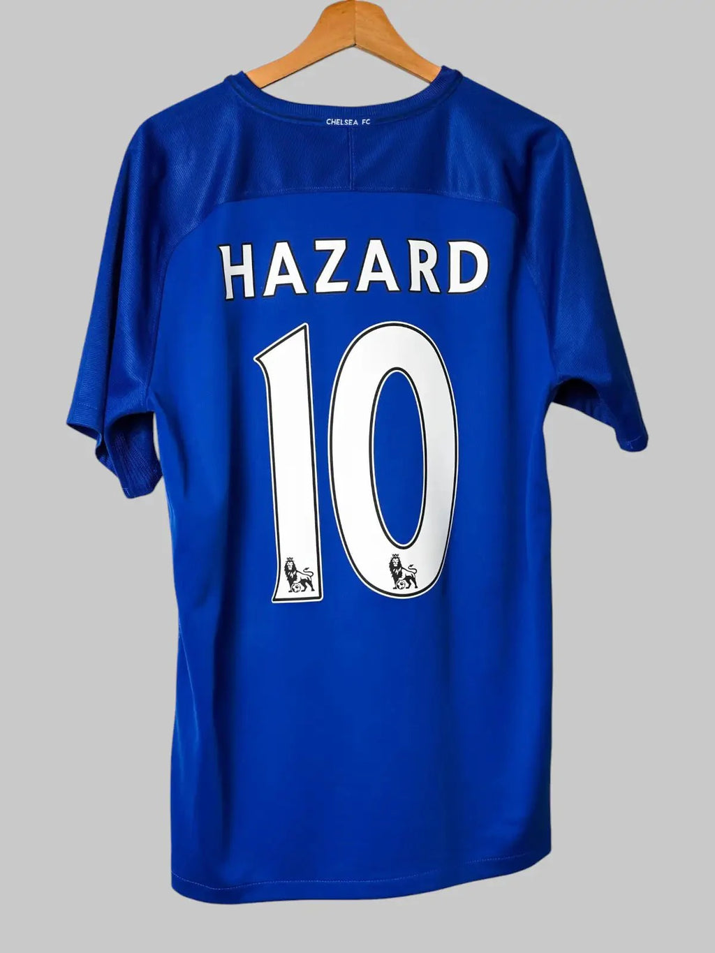 Chelsea Home Shirt 2017/18 Hazard #10 (L)