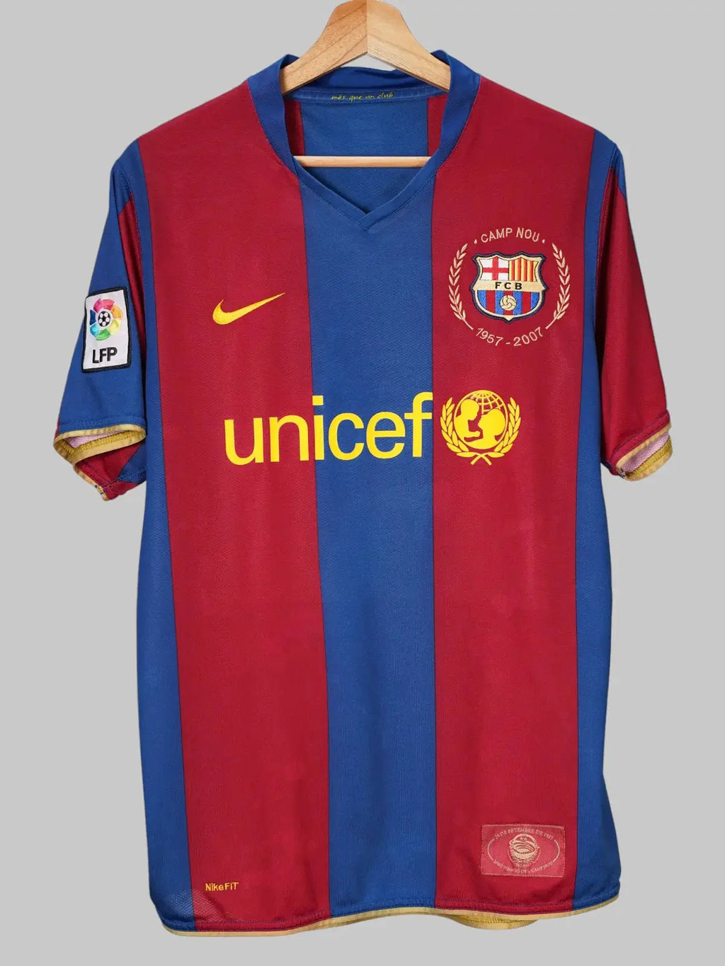 FC Barcelona Home Shirt 2007/8 Messi #19 (S)
