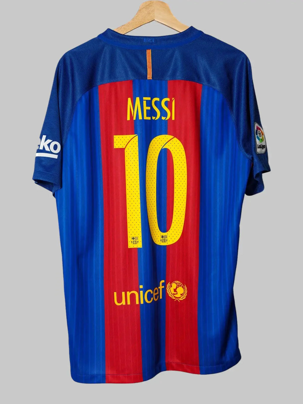 FC Barcelona Home Shirt 2016/17 Messi #10 (L)