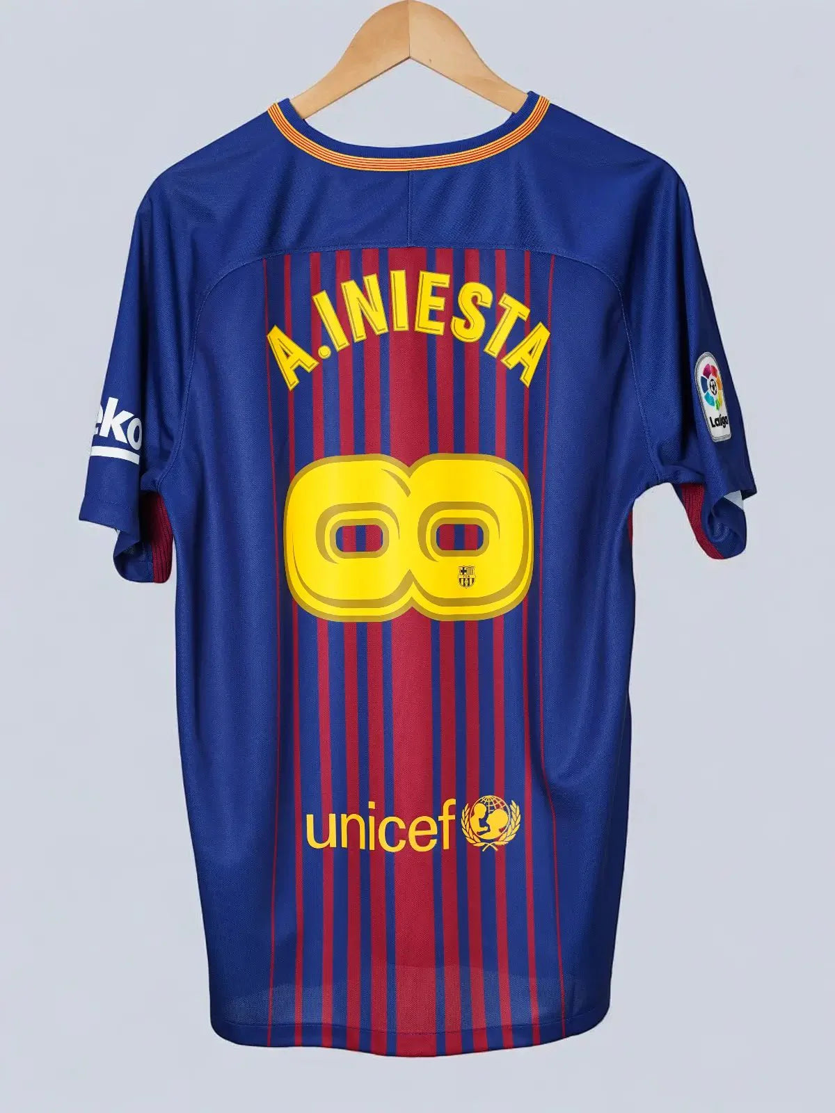FC Barcelona Home Shirt 2017/18 A.Iniesta #8 (L)