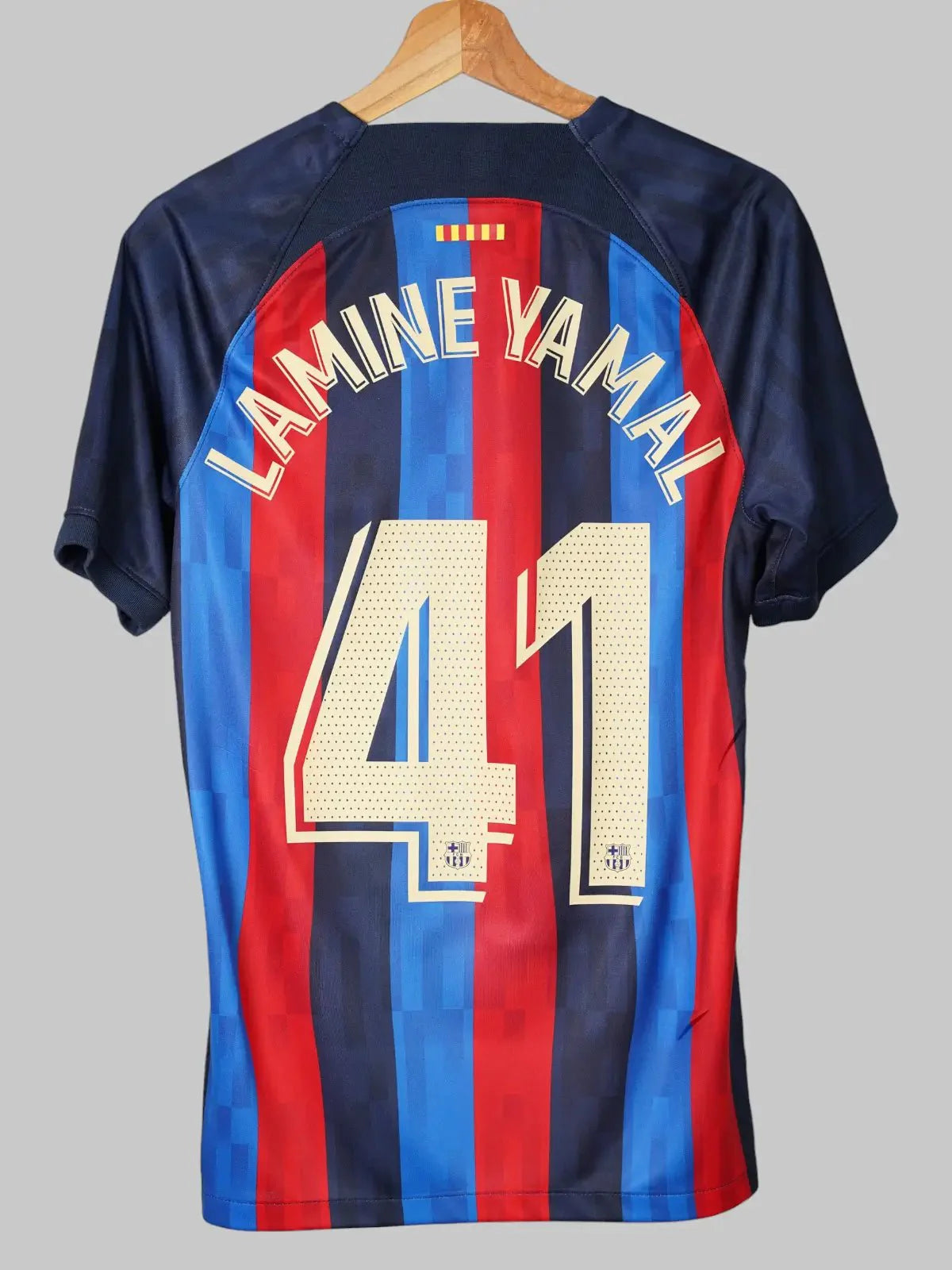 FC Barcelona Home Shirt 2022/23 Lamine Yamal #41 (S)