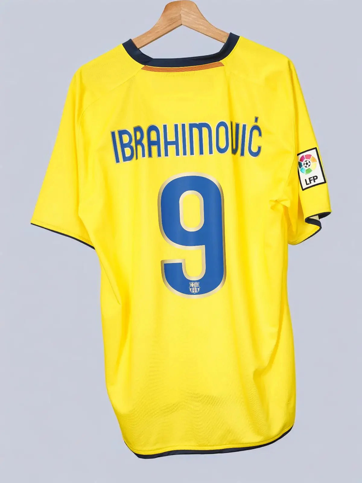 FC Barcelona Third Shirt 2009/10 Ibrahimovic #9 (L)