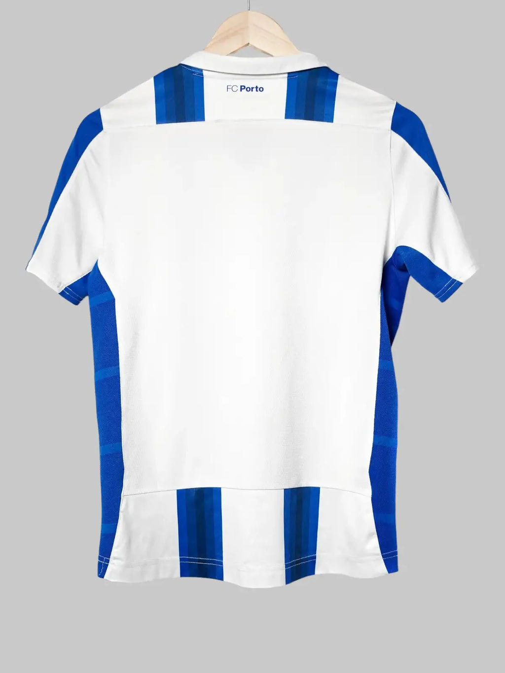 FC Porto Home Shirt 2016/17 (XL Kids)