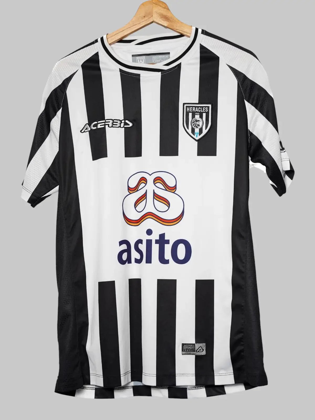 Heracles Almelo Home Shirt 2022/23 #6 (M)