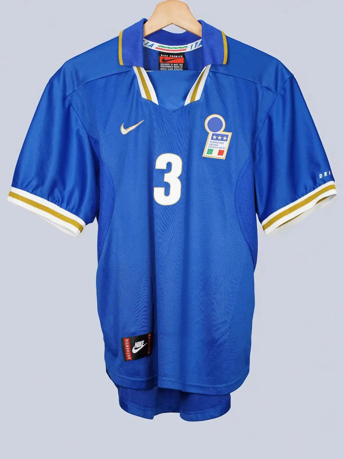 Italy Home Shirt 1996/97 Maldini #3 (M)