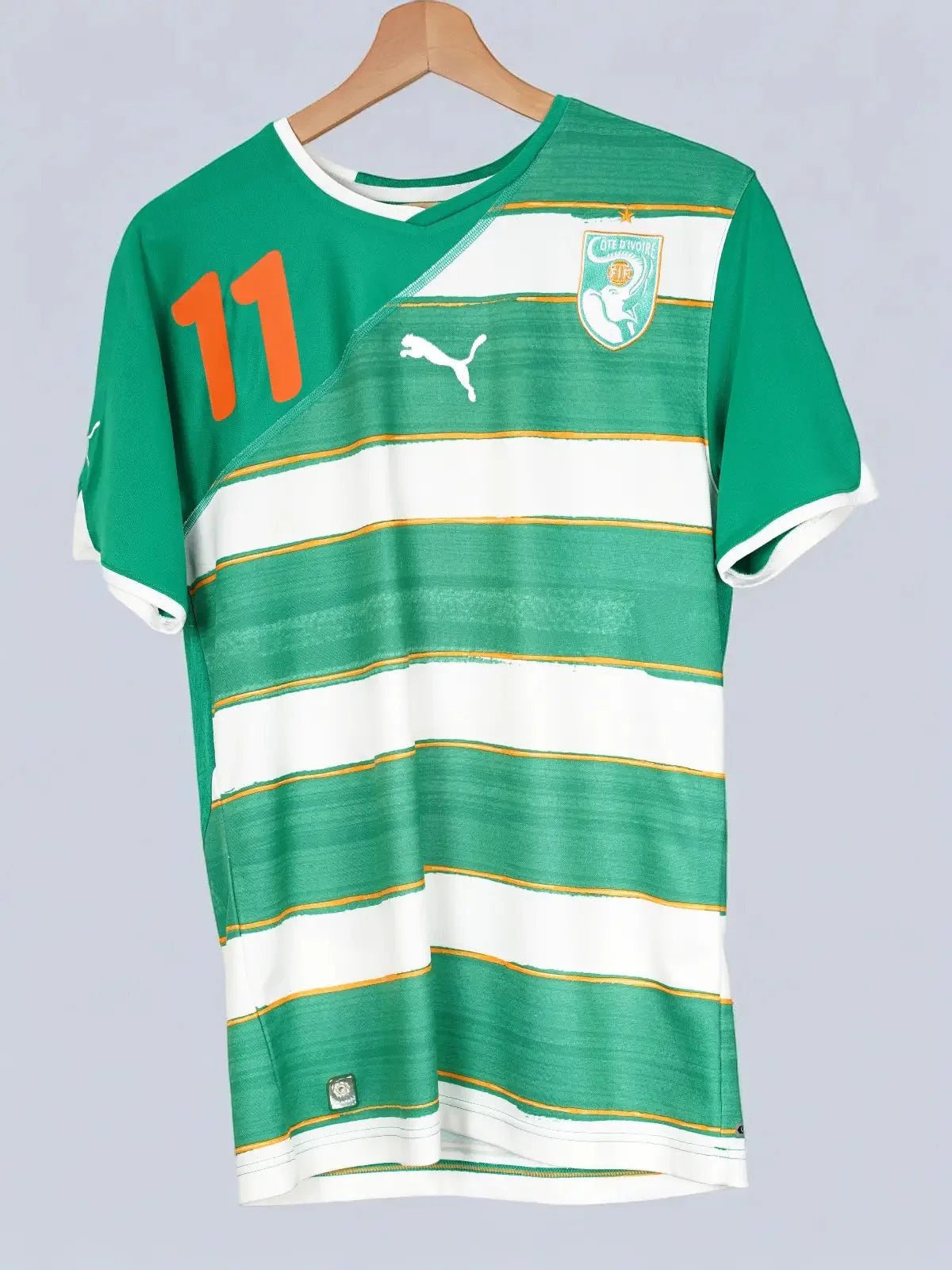 Ivory Coast Away Shirt 2010/11 Drogba #11 (S)