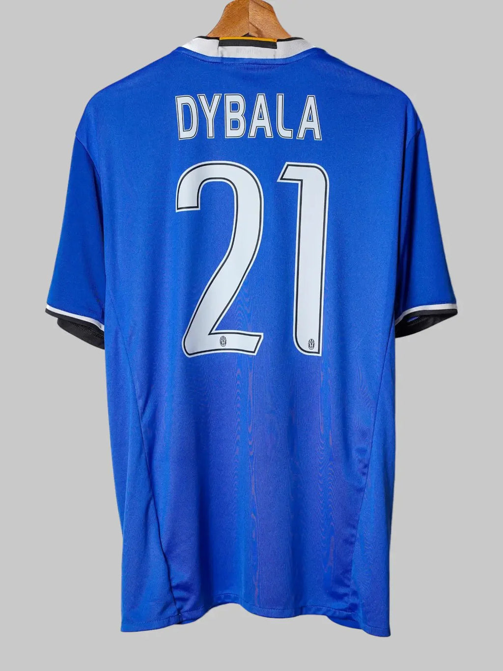 Juventus Away Shirt 2016/17 Dybala #21 (XL)