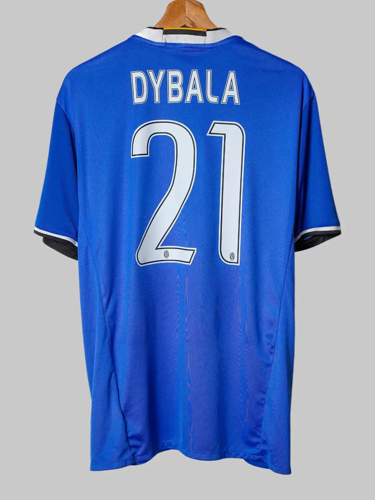 Juventus Away Shirt 2016/17 Dybala #21 (XL)