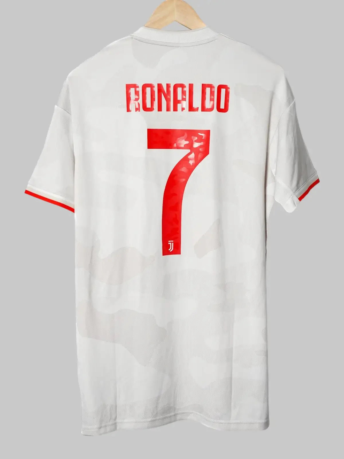 Juventus Away Shirt 2019/20 Ronaldo #7 BNWT (L)