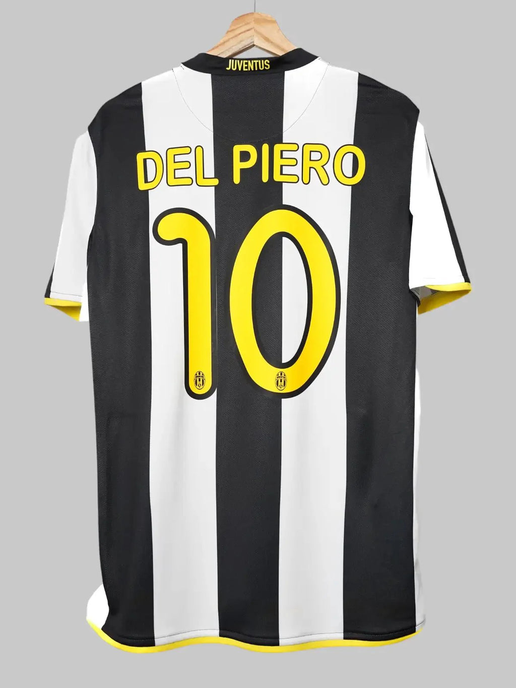 Juventus Home Shirt 2009/10 BNWT Del Piero #10 (L)