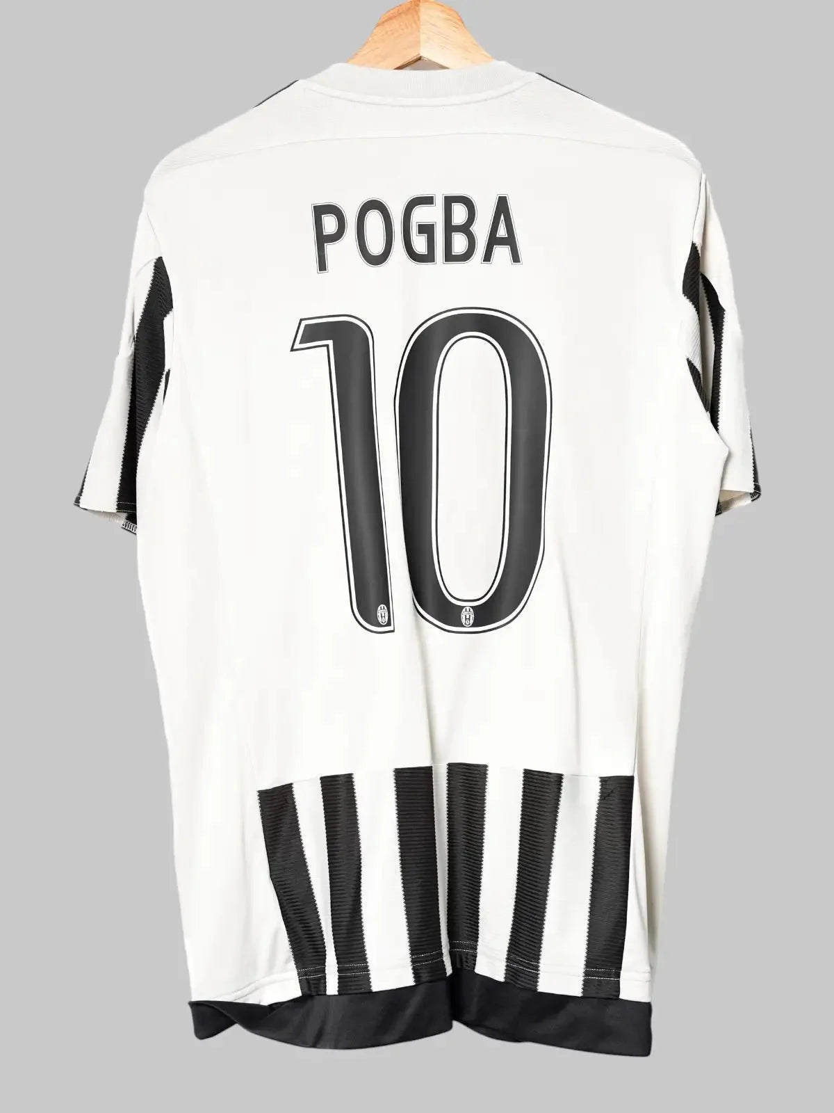 Juventus Home Shirt 2015/16 Pogba #10 (L)