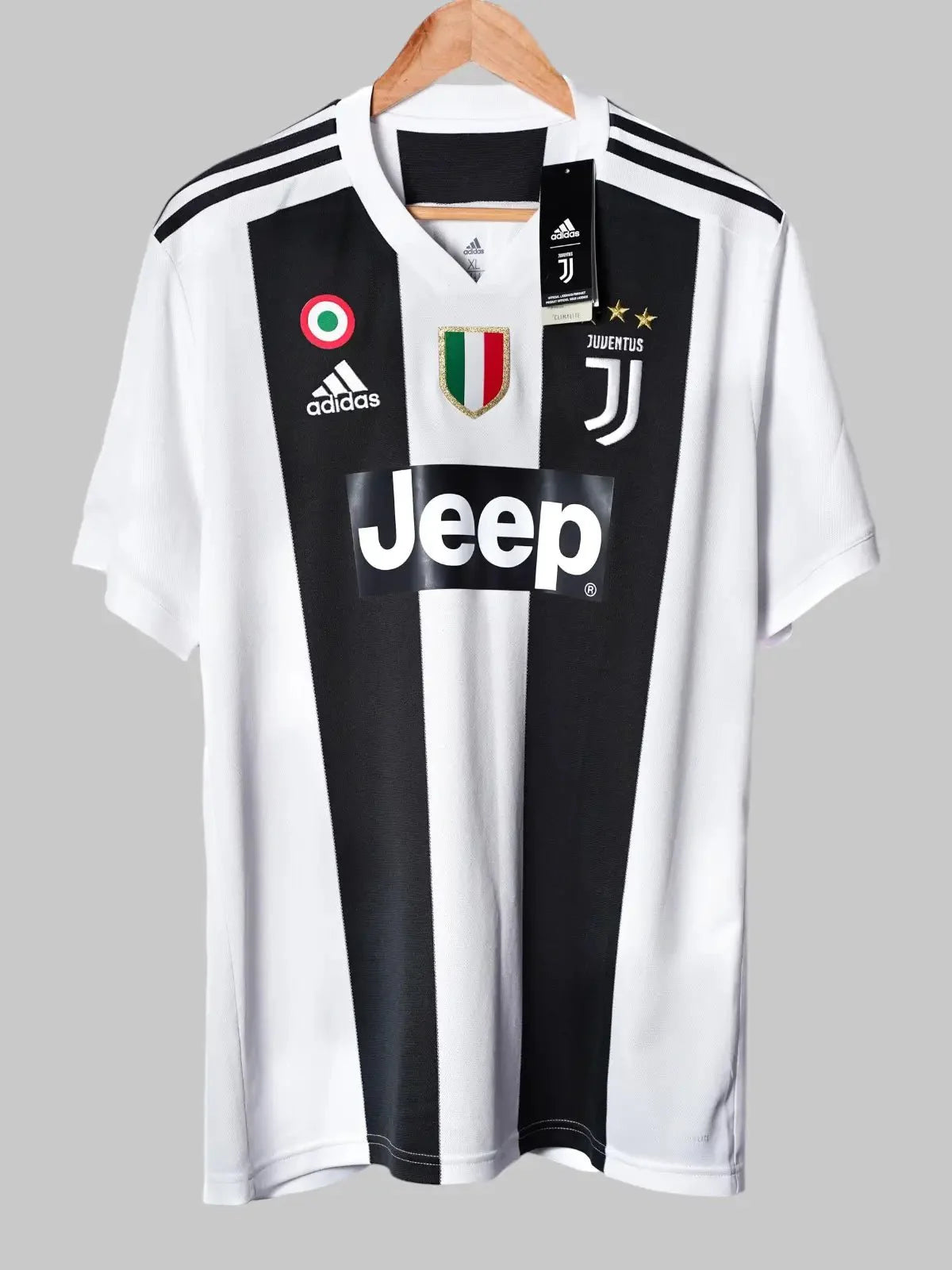 Juventus Home Shirt 2018/19 Ronaldo #7 BNWT (XL)
