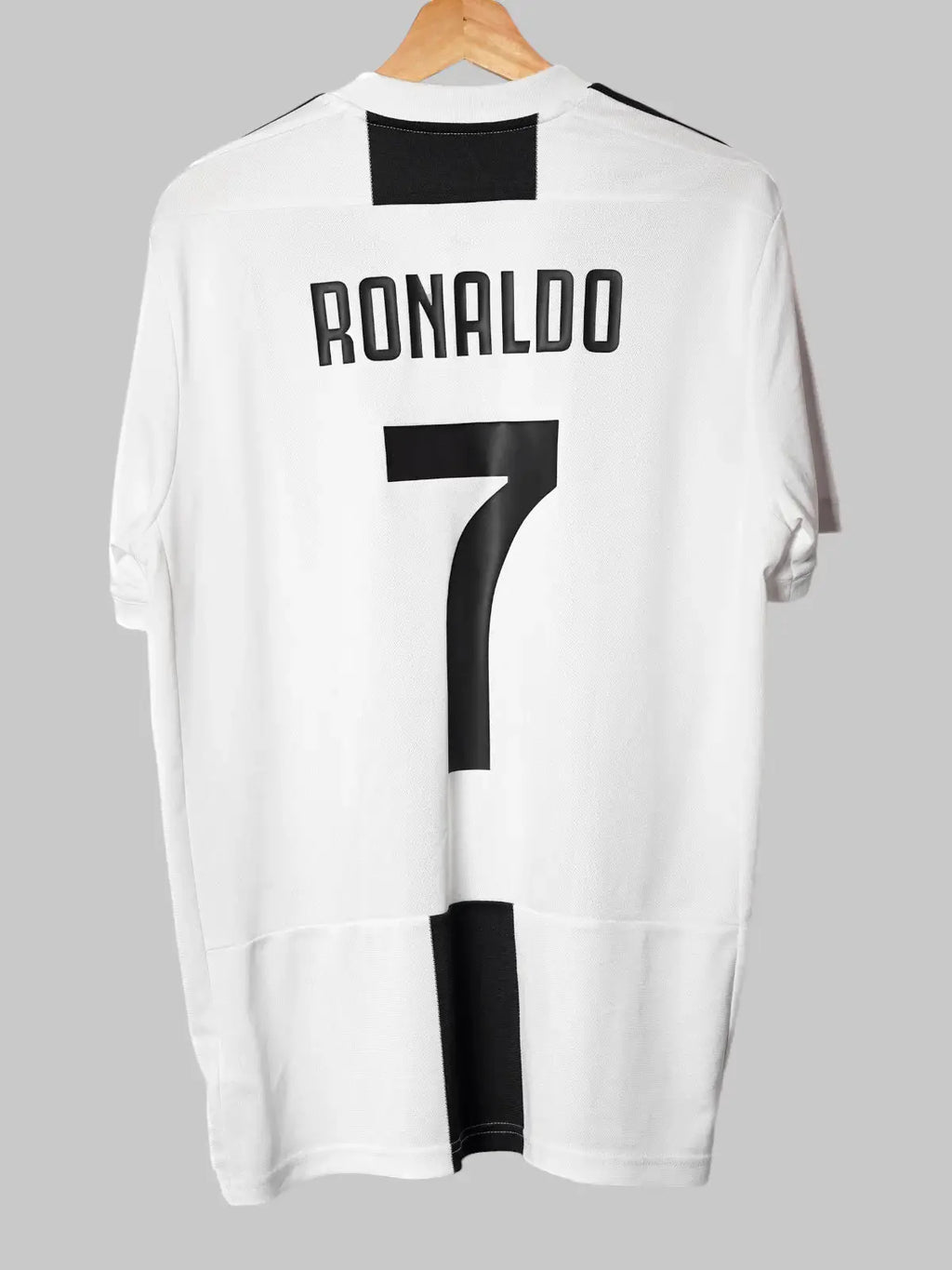 Juventus Home Shirt 2018/19 Ronaldo #7 (L)