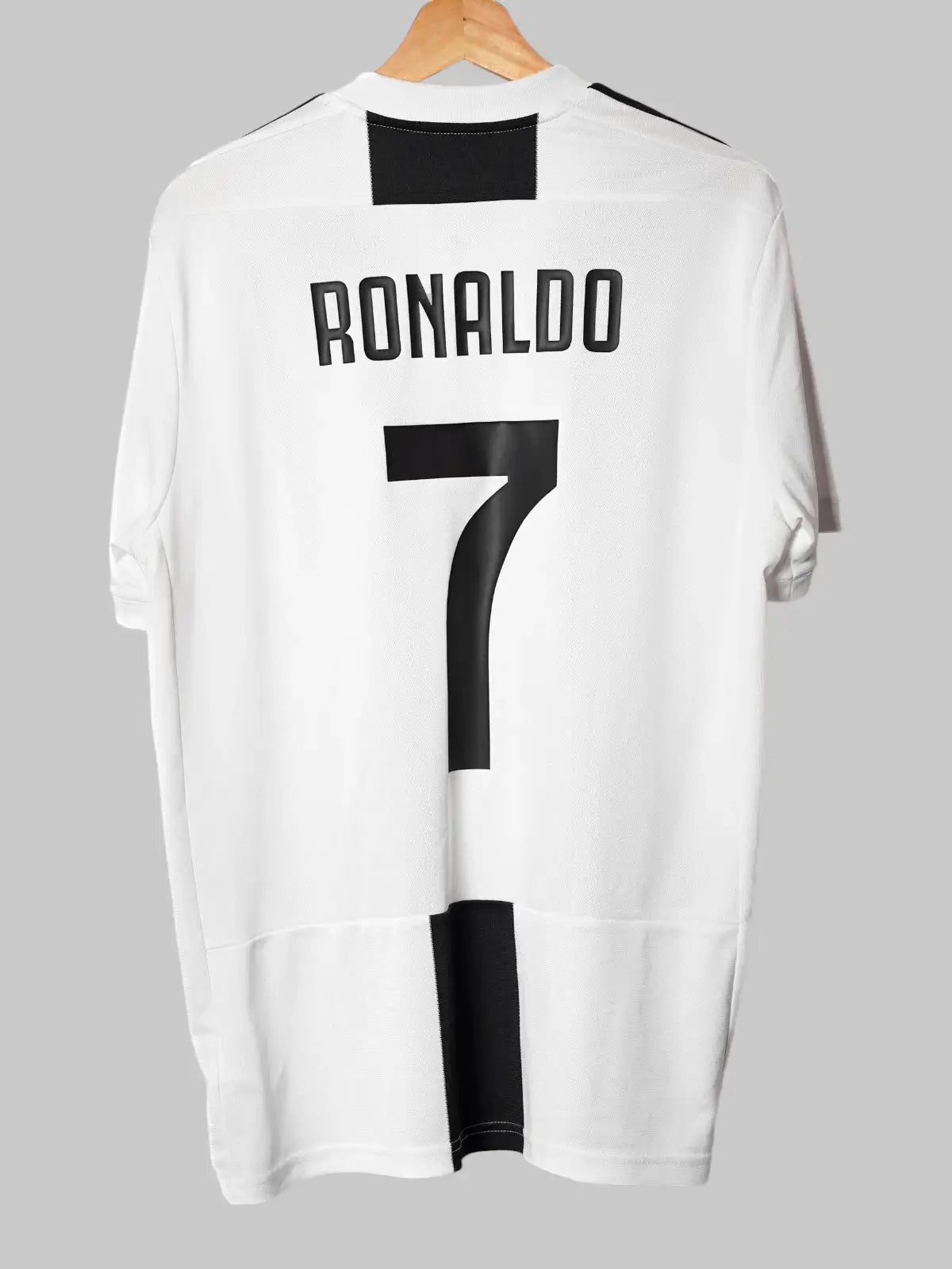 Juventus Home Shirt 2018/19 Ronaldo #7 (L)