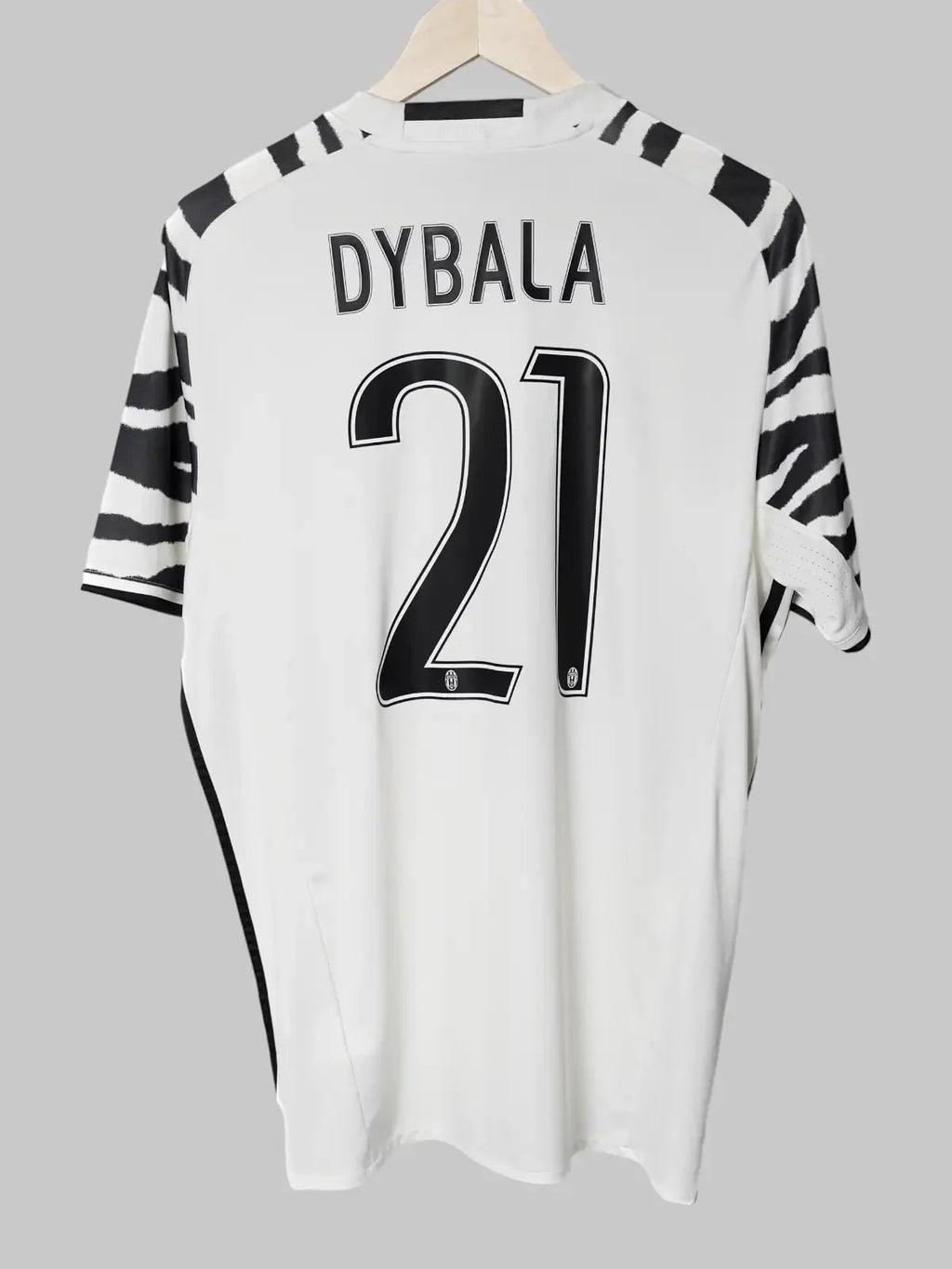 Juventus Third Shirt 2016/17 Dybala #21 (L)