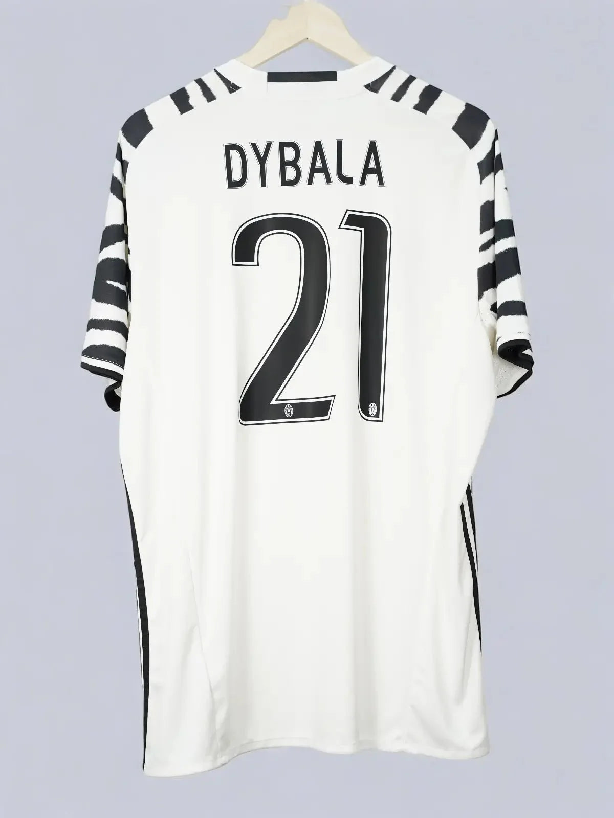 Juventus Third Shirt 2016/17 Dybala #21 (XL)