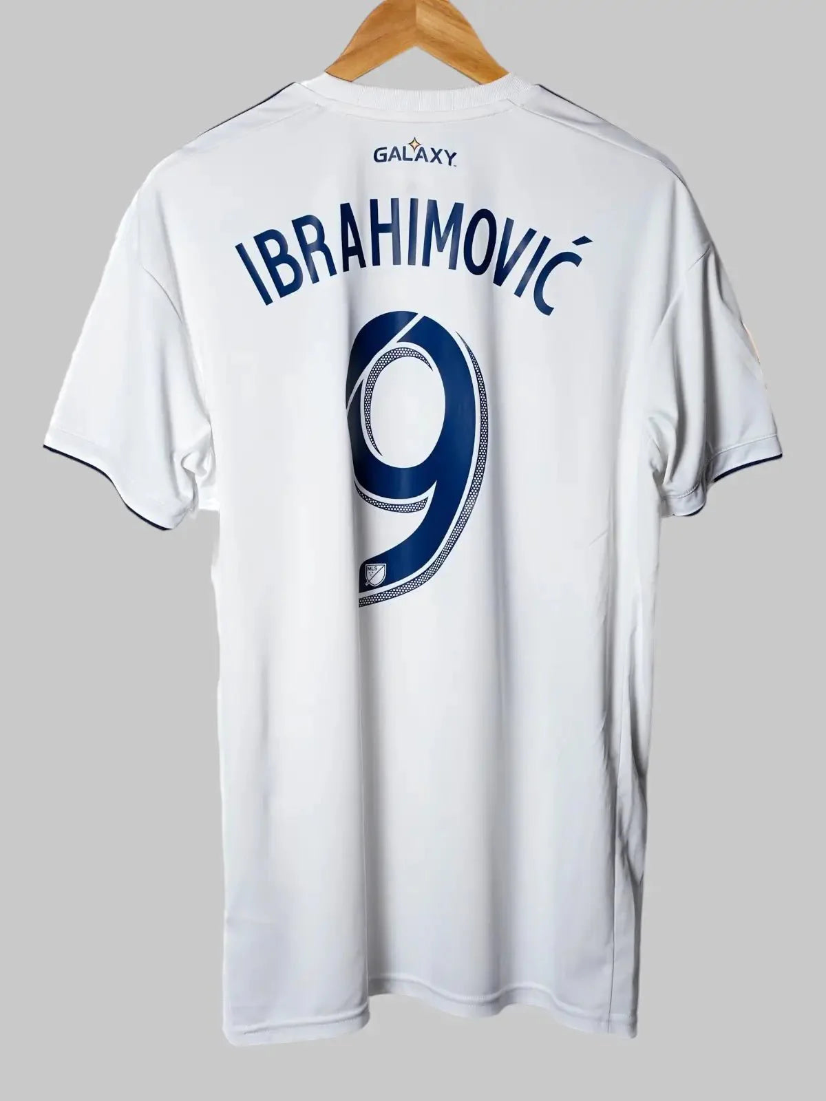 LA Galaxy Home Shirt 2019/20 Ibrahimovic #9 (L)