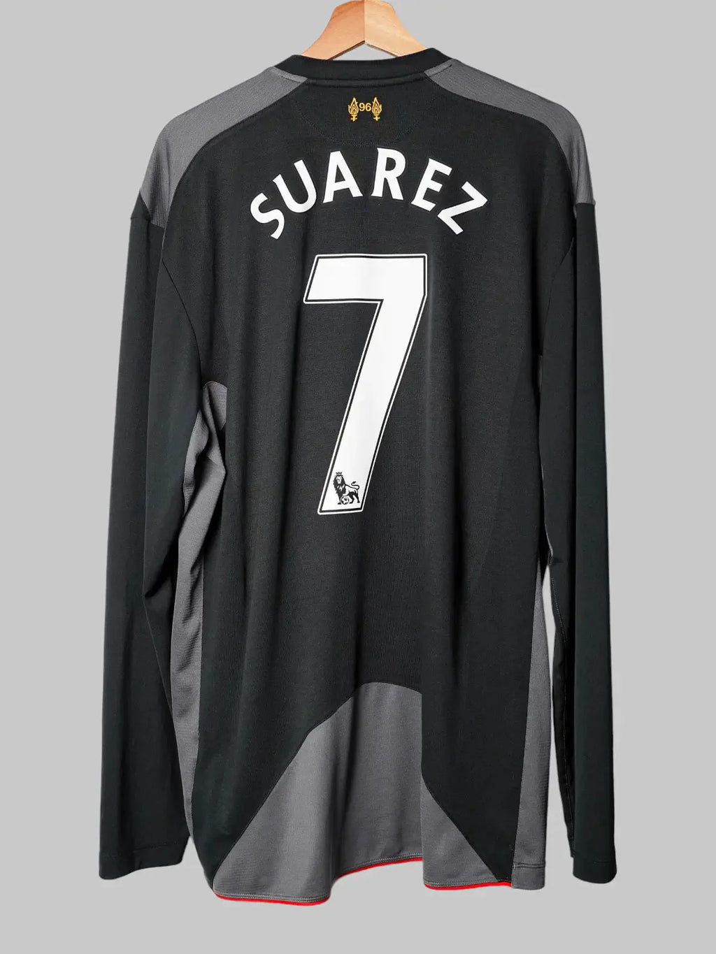 Liverpool Away Shirt 2012/13 Suarez #7 L/S (XXL)
