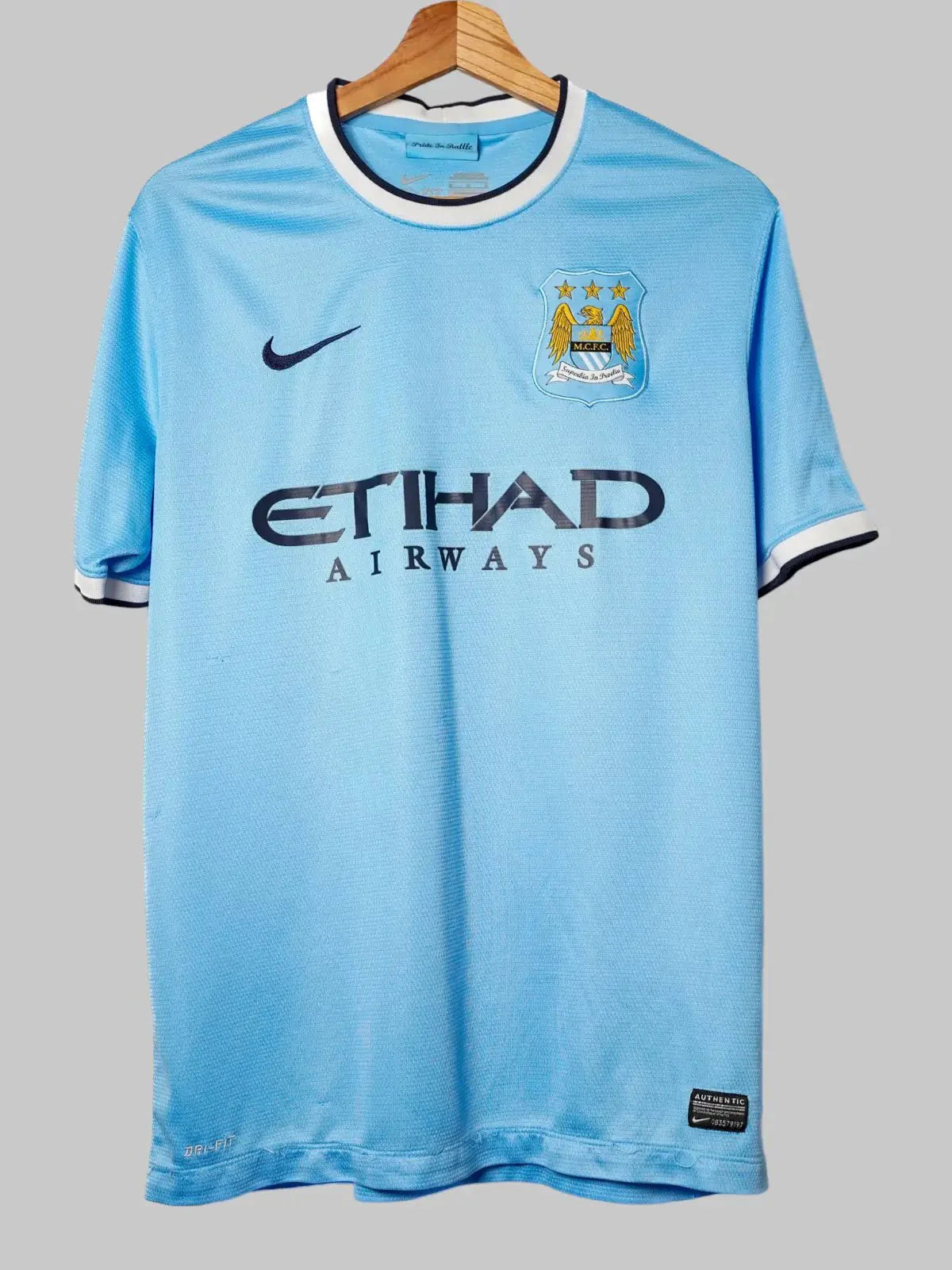 Manchester City Home Shirt 2013/14 Kun Agüero #16 (M)