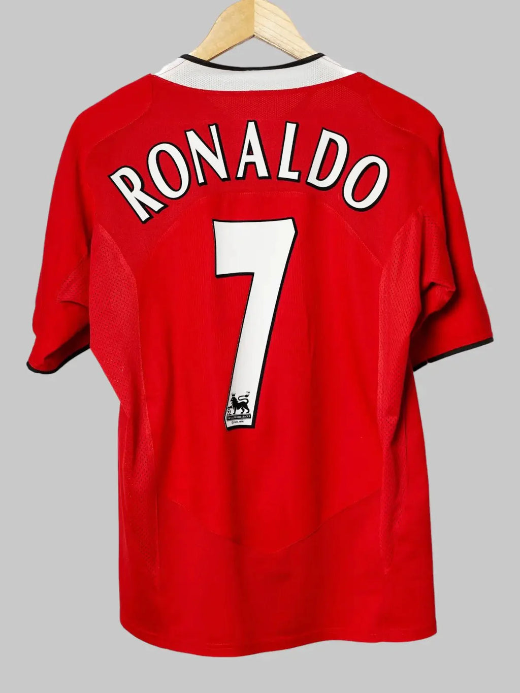 Manchester United Home Shirt 2004/6 Ronaldo #7 (M)