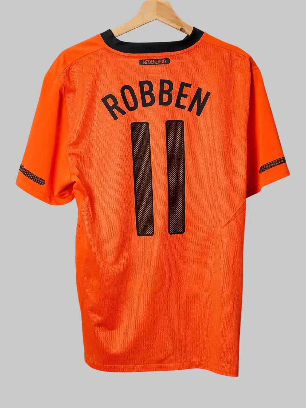 Netherlands Home Shirt 2010/11 Player Issue Robben #11 (L)