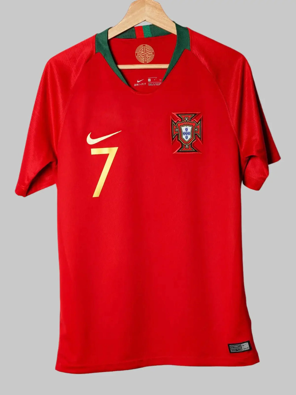 Portugal Home Shirt 2018/19 Ronaldo #7 (M)