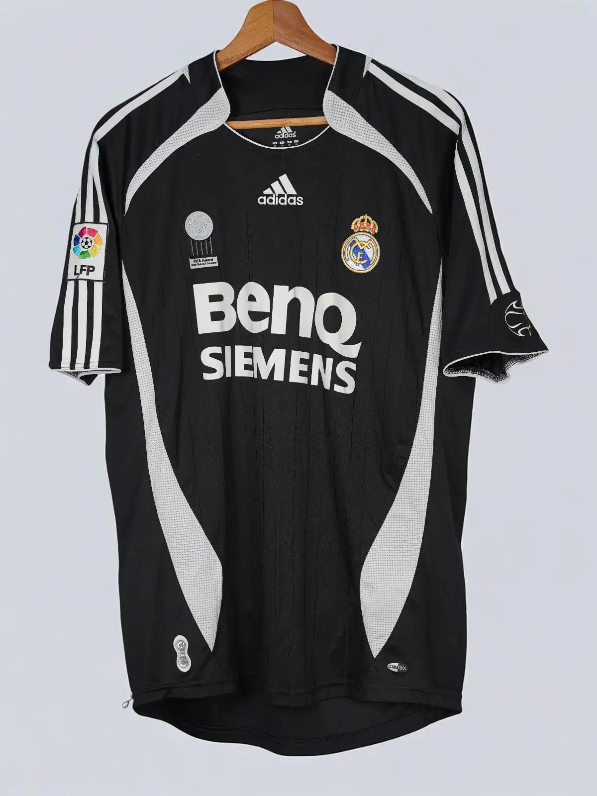 Real Madrid Away Shirt 2006/7 Ronaldo #9 (M)