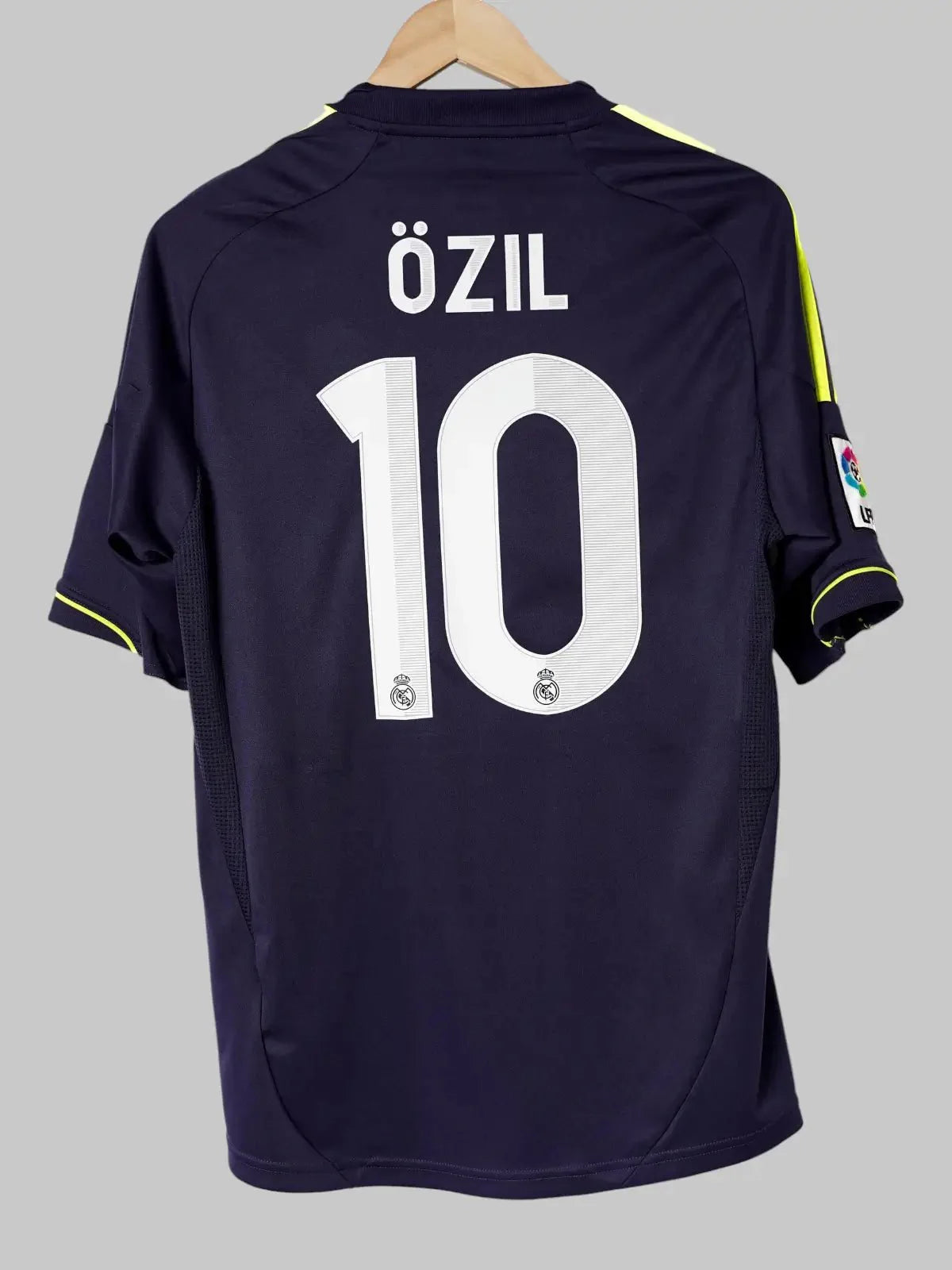 Real Madrid Away Shirt 2012/13 Özil #10 (M)