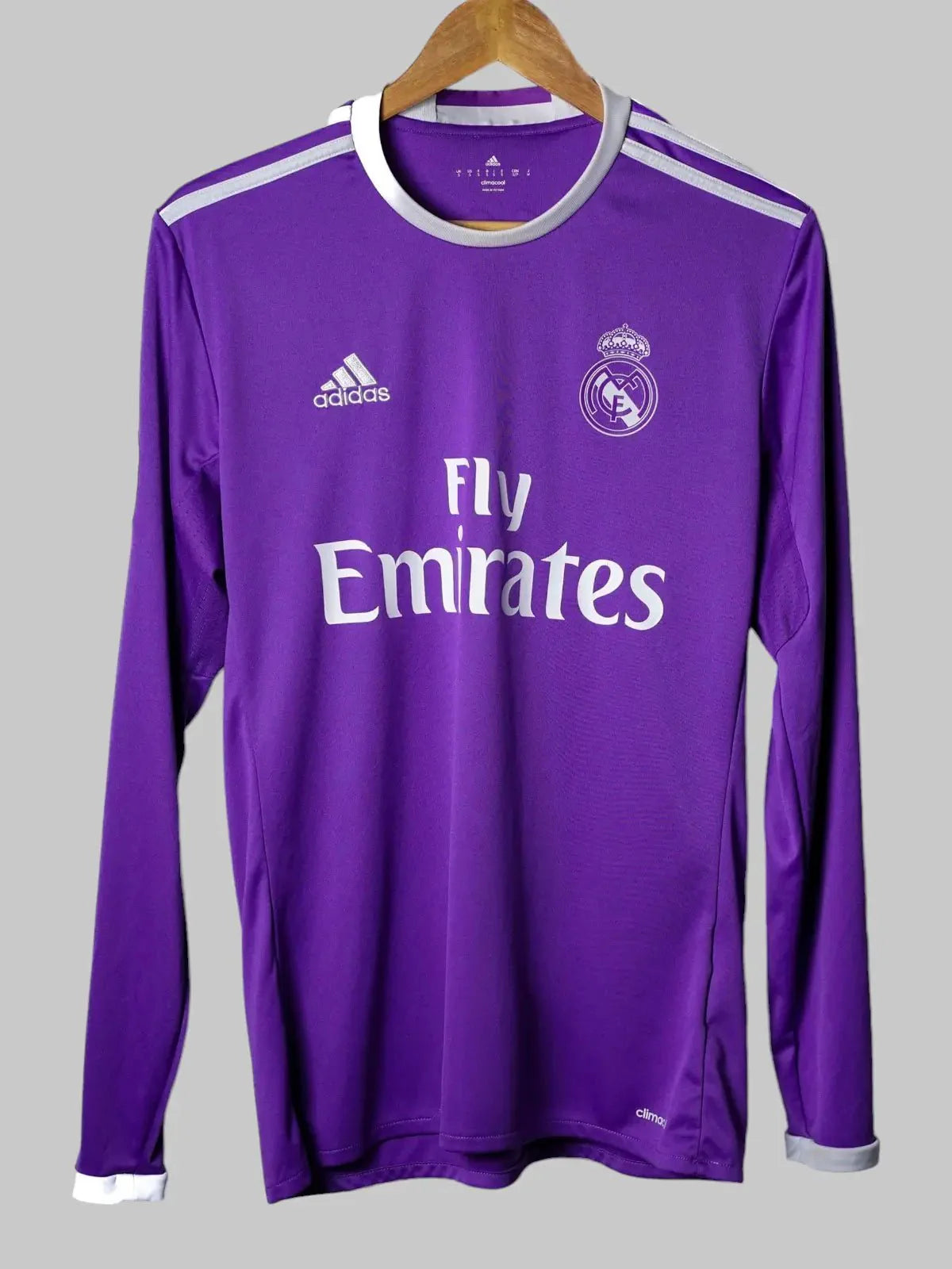 Real Madrid Away Shirt 2016/17 L/S Isco #22 (S)