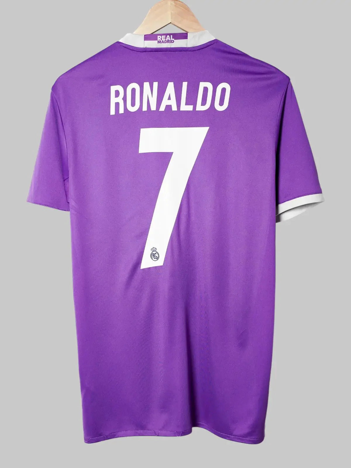 Real Madrid Away Shirt 2016/17 Ronaldo #7 (S)