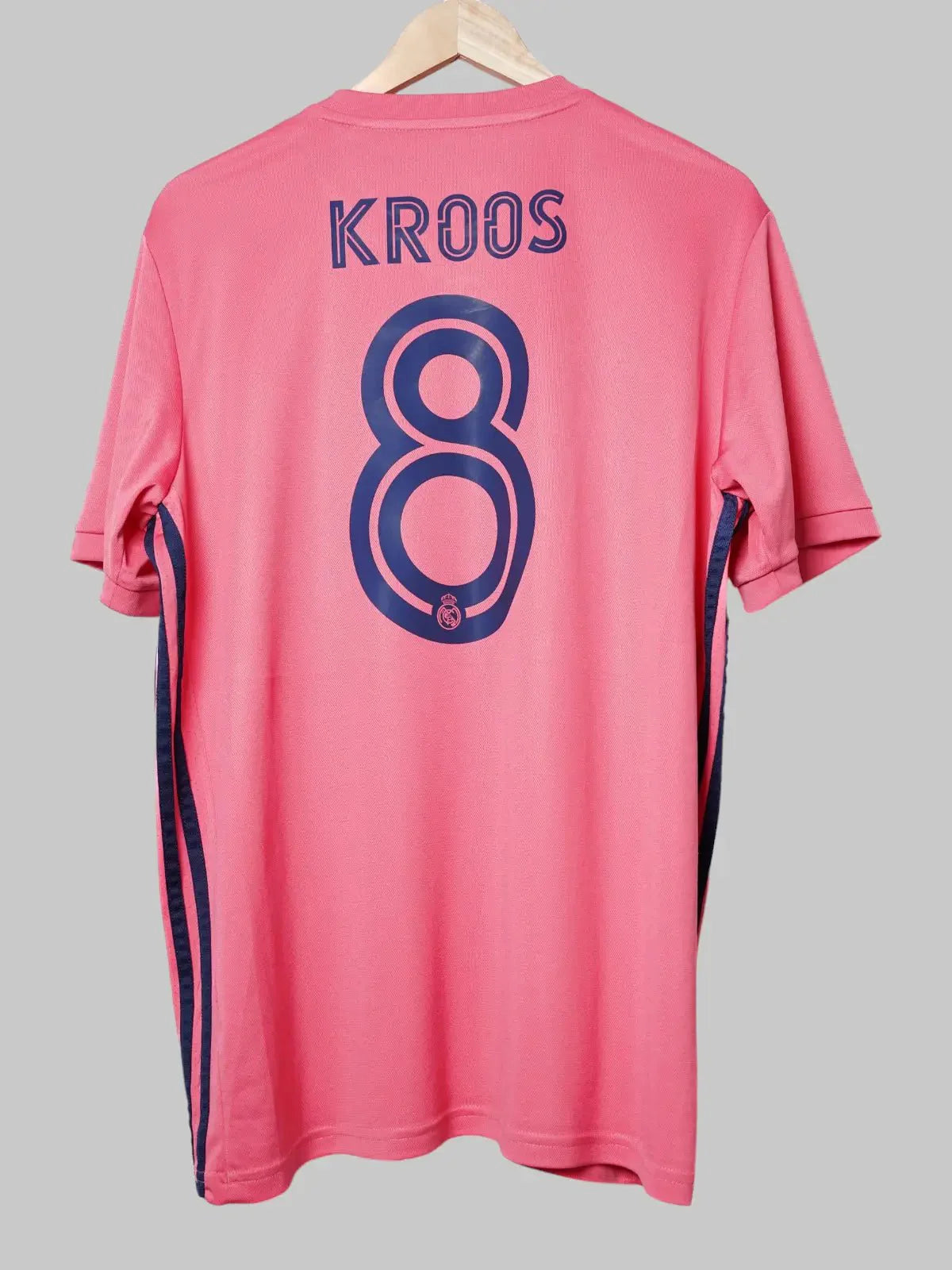 Real Madrid Away Shirt 2020/21 Kroos #8 (L)