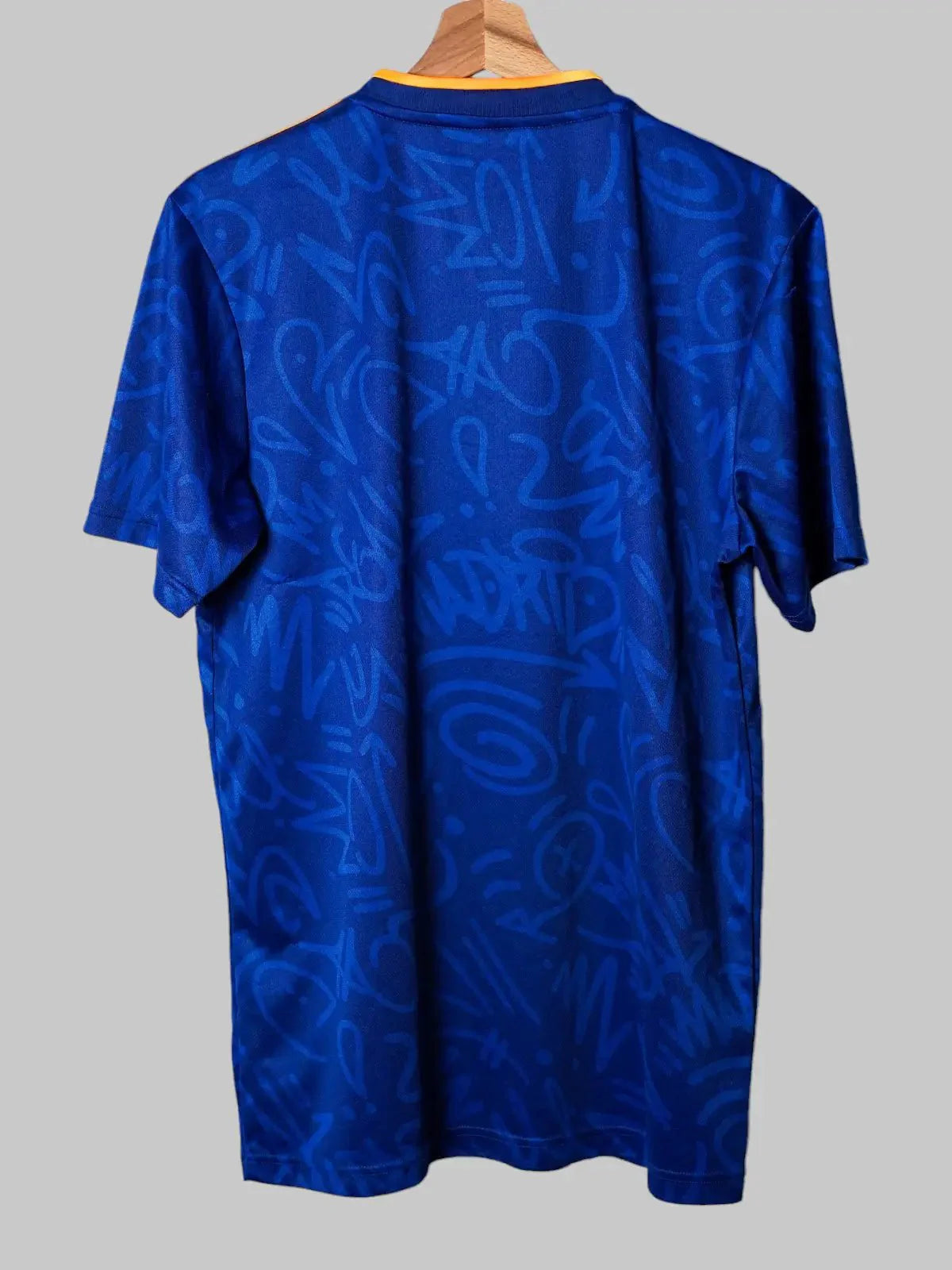 Real Madrid Away Shirt 2021/22 (M)