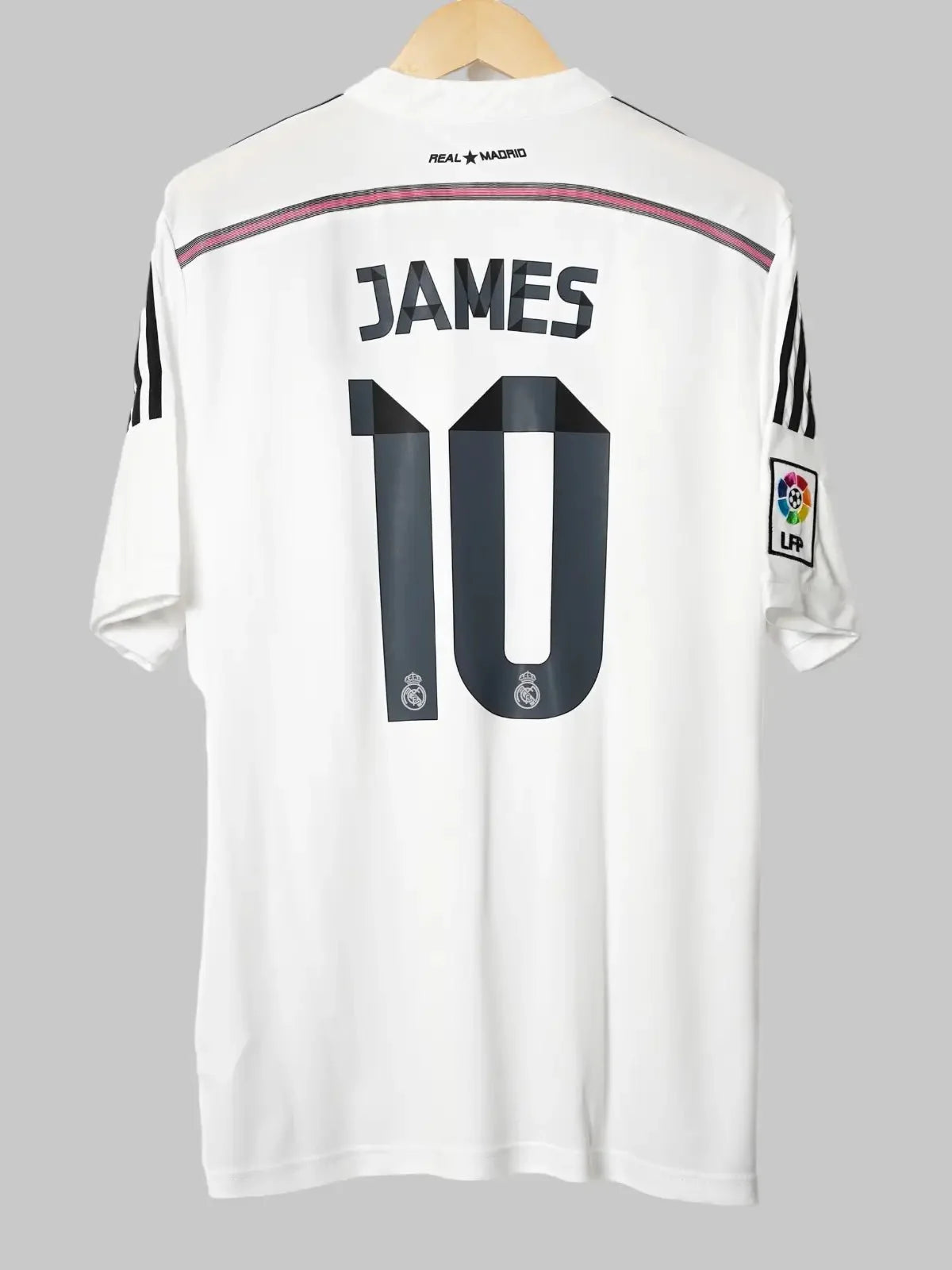 Real Madrid Home Shirt 2014/15 James #10 BNWT (L)
