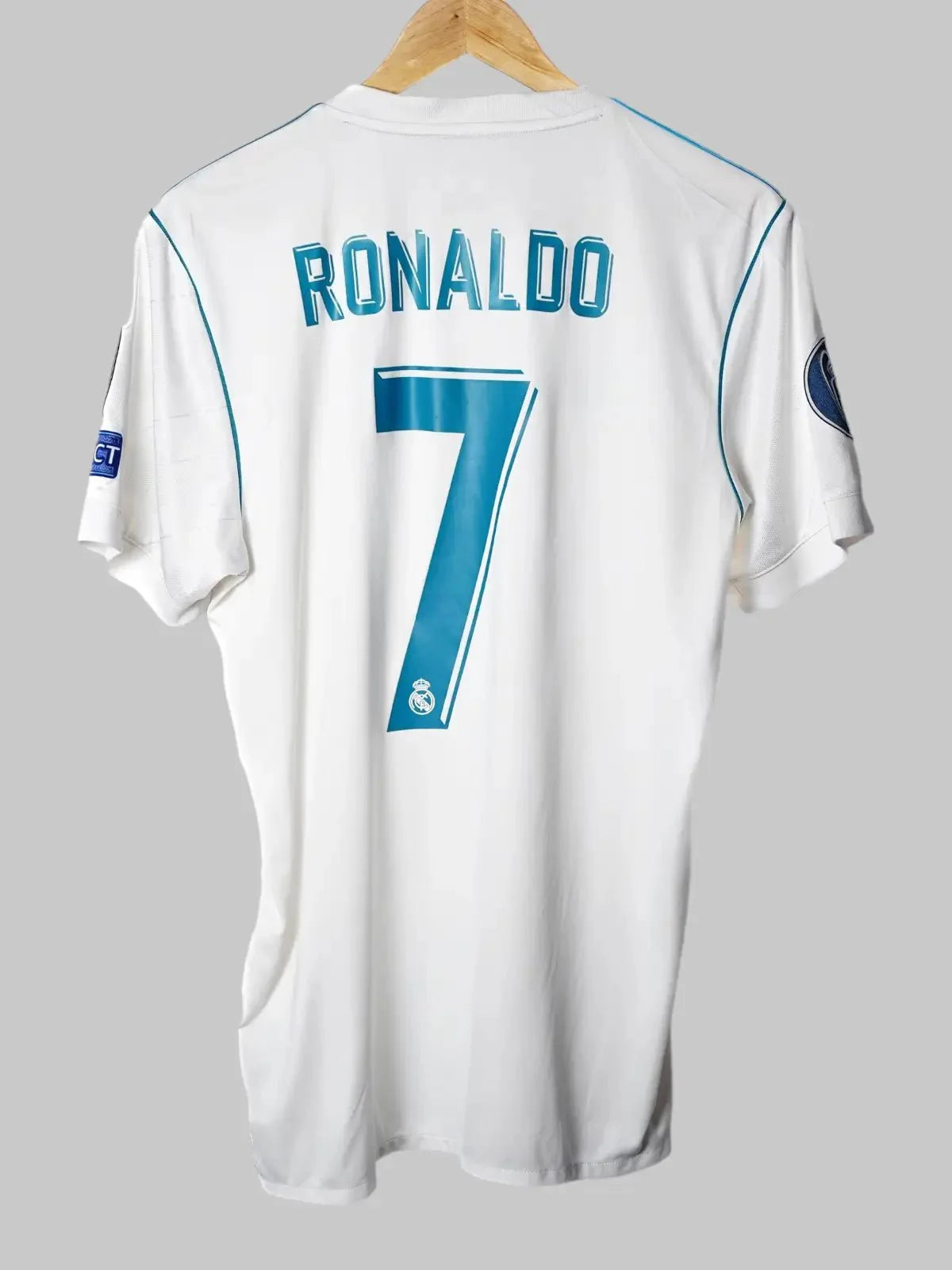 Real Madrid Home Shirt 2017/18 Ronaldo #7 (M)