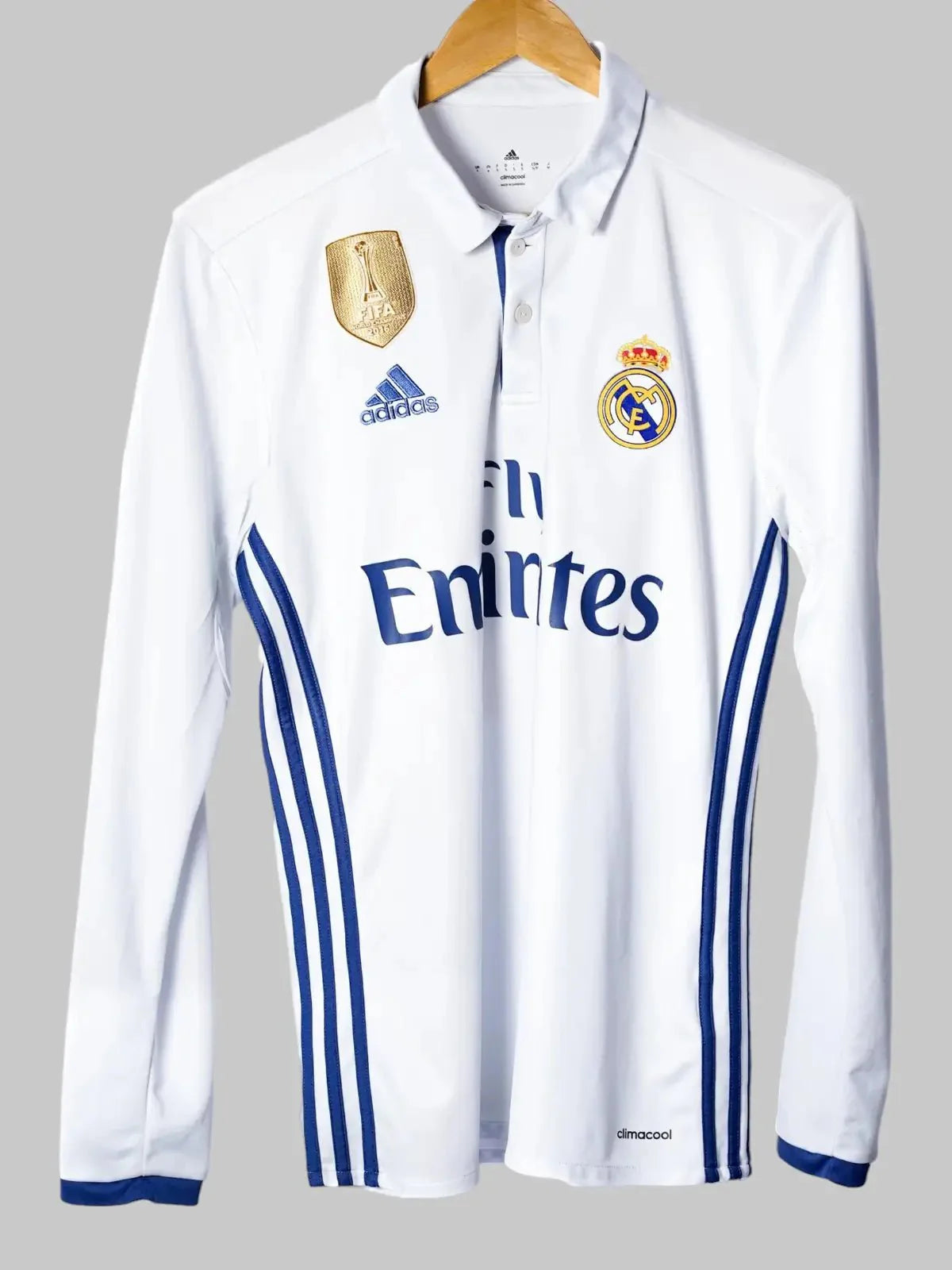 Real Madrid Home Shirt L/S 2016/17 Modric #19 (S)